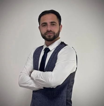 Media.az - Новости Азербайджана - Стаж или развитие: что важнее для карьеры на азербайджанском рынке труда?