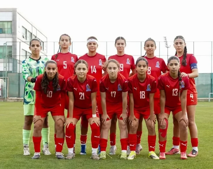 Женская сборная Азербайджана U-17 вновь потерпела крупное поражение