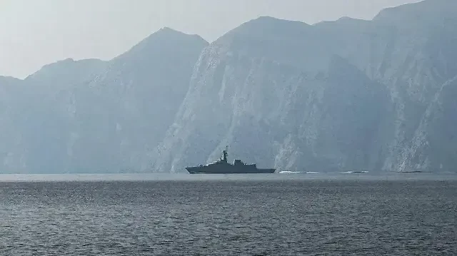 Оман рассматривает введение платы за проход судов через Ормуз
