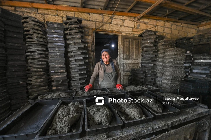 Media.az - Новости Азербайджана - В 65 лет — на тяжелом производстве: история Бюльбюль Бабаевой