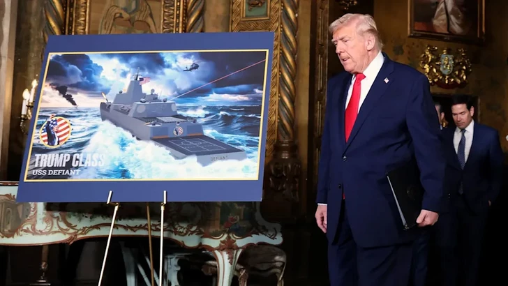 ВМС США могут переименовать авианосец в честь президента Дональда Трампа