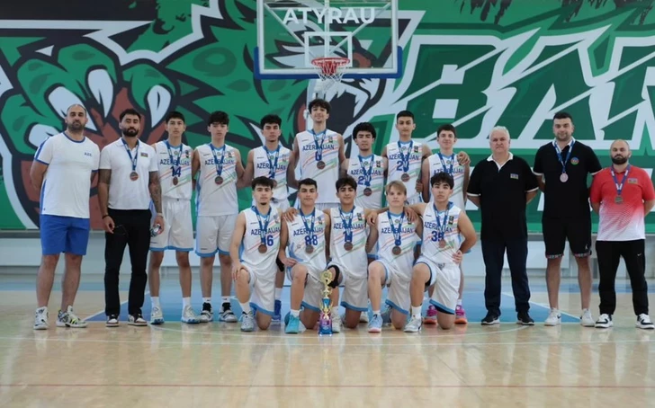 Сборная Азербайджана по баскетболу U16 завоевала бронзу на турнире в Казахстане