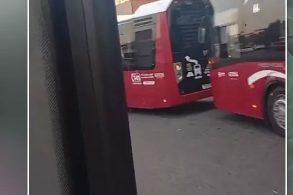 Опасная поездка в Баку: автобус двигался с открытой дверью