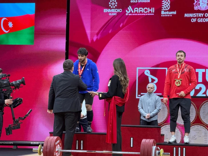 Азербайджанский тяжелоатлет стал серебряным призером чемпионата Европы