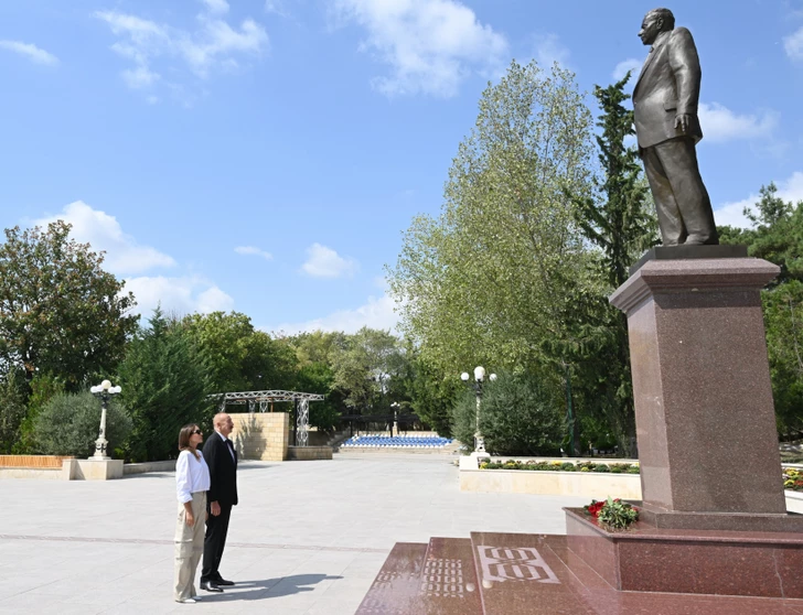 Президент Ильхам Алиев и первая леди Мехрибан Алиева совершили поездку в Шамахинский район
