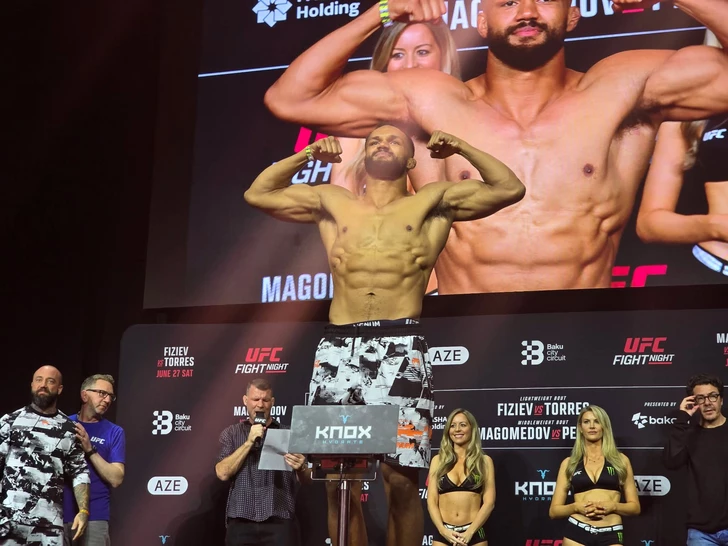 Media.az - Новости Азербайджана - Перед UFC Fight Night в Баку состоялись торжественная церемония взвешивания и битва взглядов