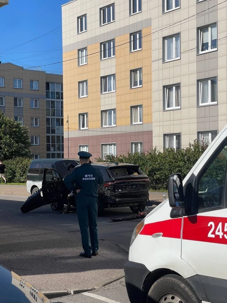 Media.az - Новости Азербайджана - В Санкт-Петербурге взорвался автомобиль высокопоставленного военного: возбуждено уголовное дело