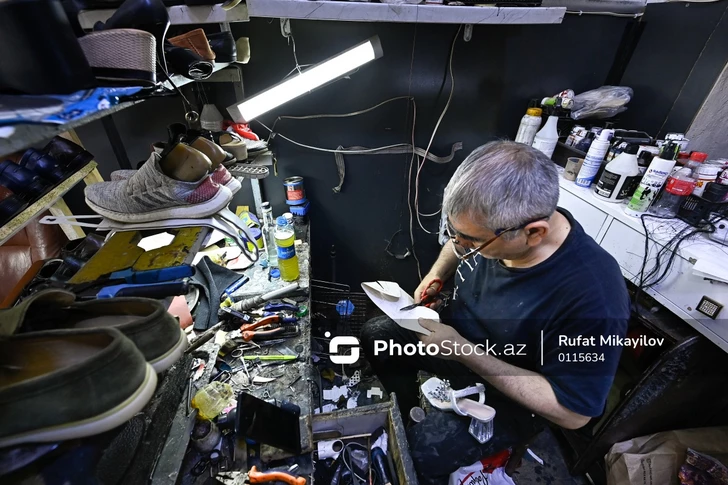 Media.az - Новости Азербайджана - Последние хранители сапожного искусства: фоторепортаж о вымирающем ремесле
