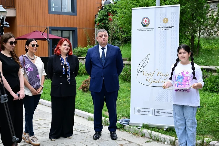 Media.az - Новости Азербайджана - В центре Шуши открылась первая библиотека под открытым небом