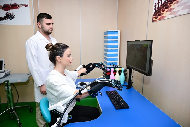 Media.az - Новости Азербайджана - В «Ени клиника» открылись Центры роботизированной реабилитации и трансплантации костного мозга