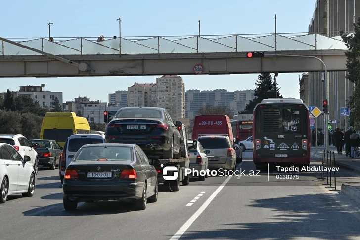 Уменьшит ли увеличение числа автобусов пробки в Баку? Мнение эксперта