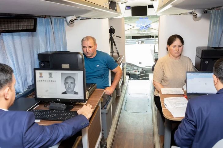 Media.az - Новости Азербайджана - Передвижная служба ASAN xidmət обслужила около 500 азербайджанцев в Тбилиси