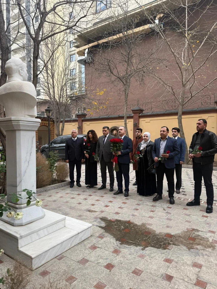 Media.az - Новости Азербайджана - В Таджикистане в посольстве АР почтили Память Гейдара Алиева