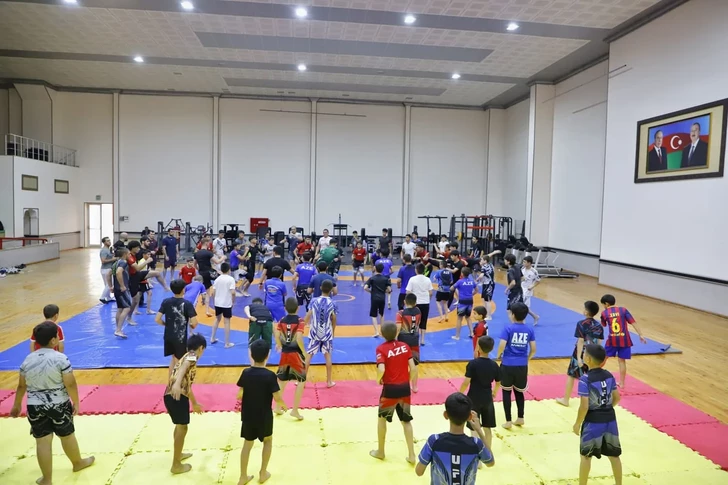 Media.az - Новости Азербайджана - Азербайджанский боец UFC Фарман Гасанов провел мастер-класс в Нахчыване