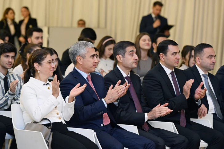 Media.az - Новости Азербайджана - Фонд Гейдара Алиева передал 70+ инструментов музшколам.