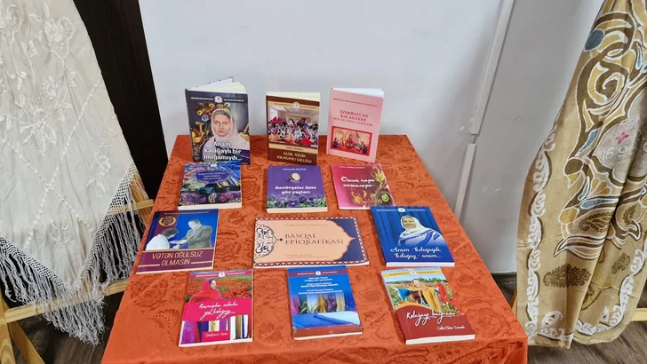Media.az - Новости Азербайджана - В Тбилиси представили трехъязычную книгу об искусстве кялагаи