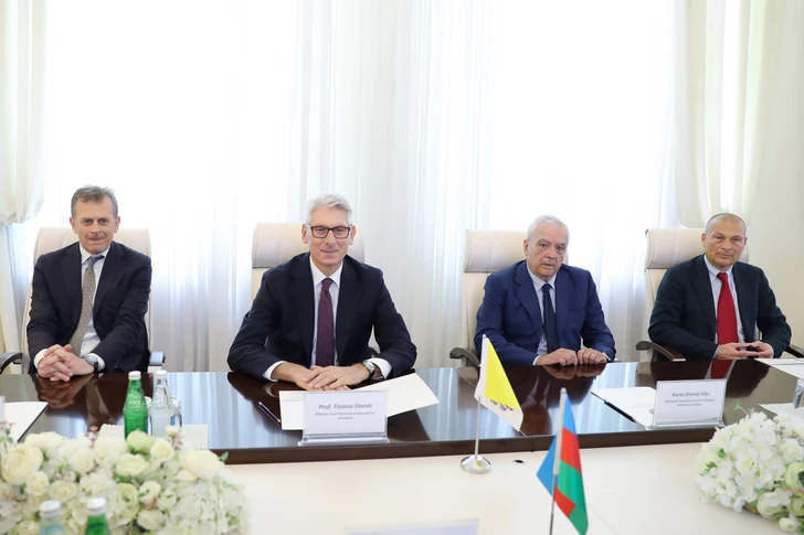 Media.az - Новости Азербайджана - Глава Минздрава Азербайджана встретился с президентом педиатрической больницы Bambino Gesù Ватикана