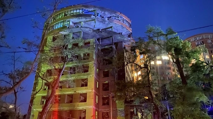 Российские войска атаковали три украинских города: есть жертвы и разрушения