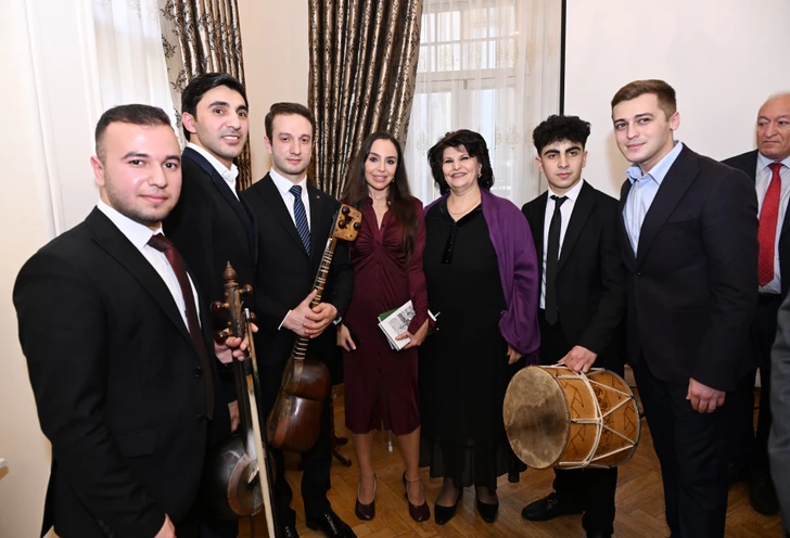 Media.az - Azərbaycan Xəbərləri - "İrəvan: Tarixin və İtirilmiş İrsin Sədaları" kitabının təqdimatı Bakıda keçirilib.