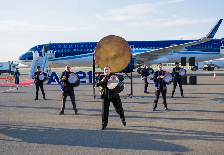 Media.az - Новости Азербайджана - Первый самолет нового поколения Airbus A321neo авиакомпании AZAL прибыл в Баку