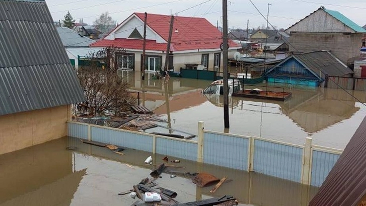 Сотни домов в России решили снести после паводка