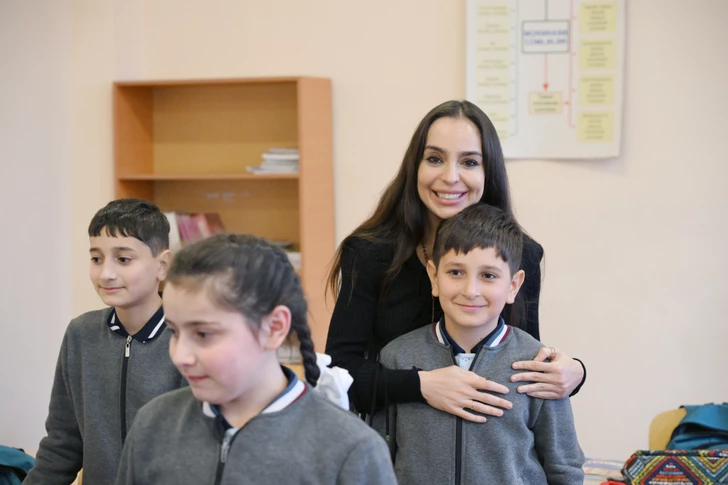 Media.az - Новости Азербайджана - Лейла Алиева и Алена Алиева побывали в школе-интернате и центре STEAM в Губе