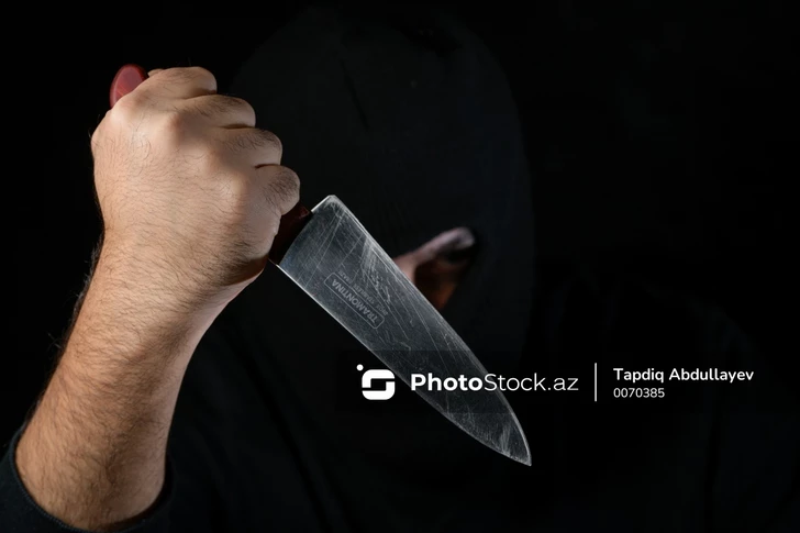 В кафе Шамкира в результате конфликта зарезали 28-летнего мужчину