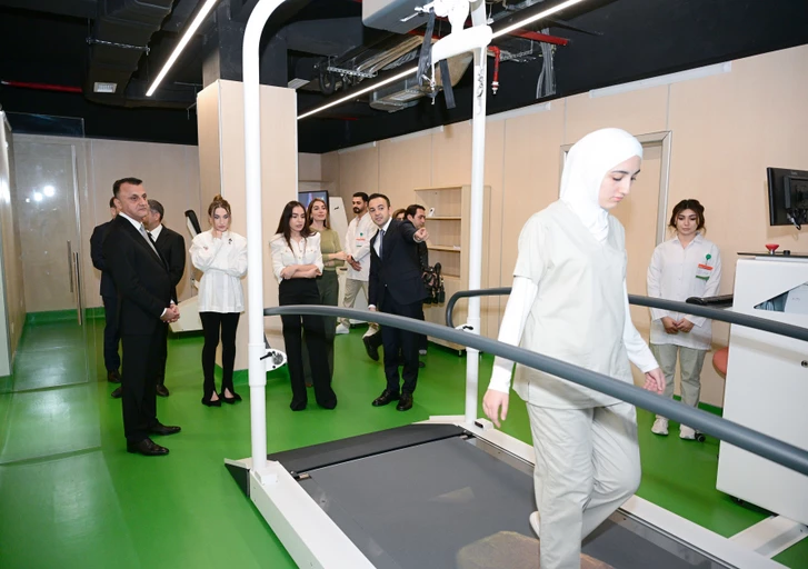 Media.az - Новости Азербайджана - В «Ени клиника» открылись Центры роботизированной реабилитации и трансплантации костного мозга