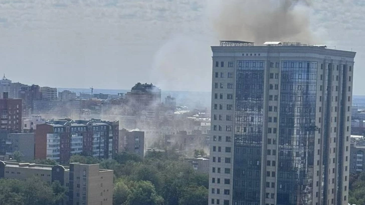 В Саратовской области России при атаке дронов повреждены жилые дома, есть погибший