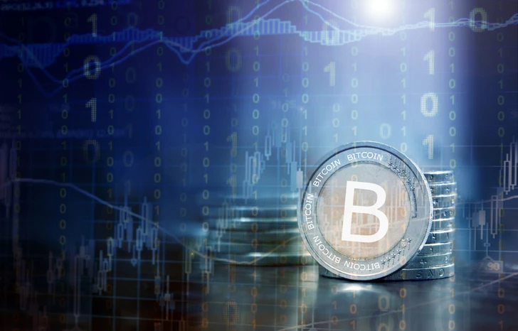 Биткоин закрепился выше 75 500 долларов на фоне разнонаправленной динамики рынка
