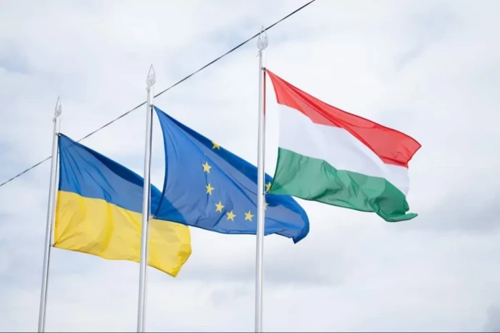 СМИ: Венгрия выступила против ускоренного вступления Украины в Евросоюз