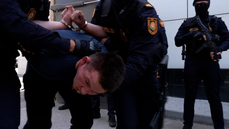 Media.az - Новости Азербайджана - Сабаильский суд арестовал восьмерых граждан России, обвиняемых в наркотранзите