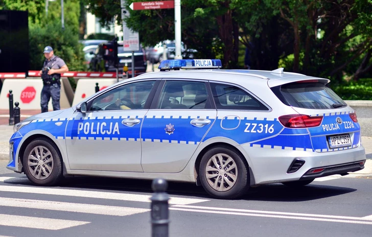 В Варшаве на акциях протеста тысячи людей разбили палаточный лагерь