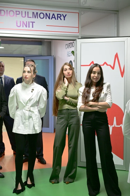 Media.az - Новости Азербайджана - В «Ени клиника» открылись Центры роботизированной реабилитации и трансплантации костного мозга