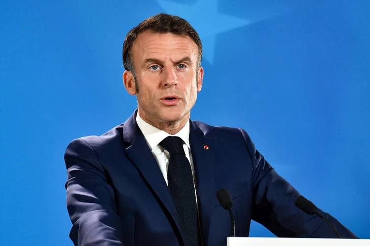 Президент Франции призвал к запрету соцсетей для детей младше 15 лет в Евросоюзе
