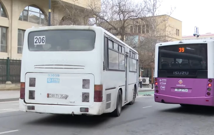 Пассажиры недовольны техническим состоянием одного из автобусных маршрутов в Баку