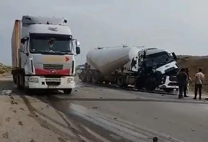 В Сумгайыте произошло ДТП с участием грузовиков