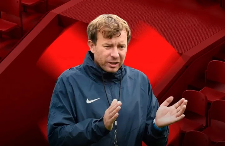 УЕФА пожизненно дисквалифицировал чешского тренера за скрытую съемку футболисток в душе
