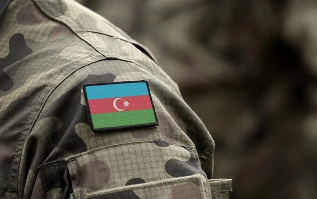 В Баку 64-летнего мужчину призвали на военную службу