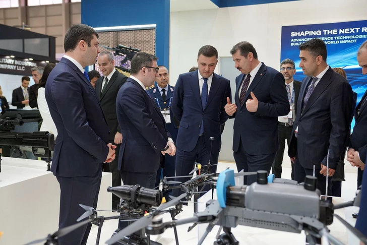 Media.az - Новости Азербайджана - Азербайджанская делегация провела серию стратегических встреч на оборонной выставке в Турции