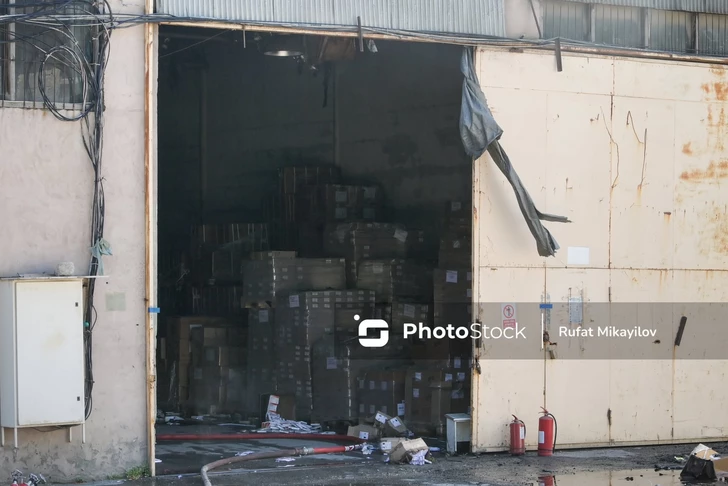 Media.az - Новости Азербайджана - Пожар на складах в Баку потушен