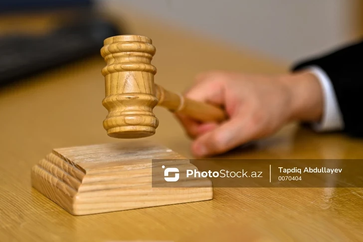 В Баку вынесен приговор женщине по делу о мошенничестве при продаже золота