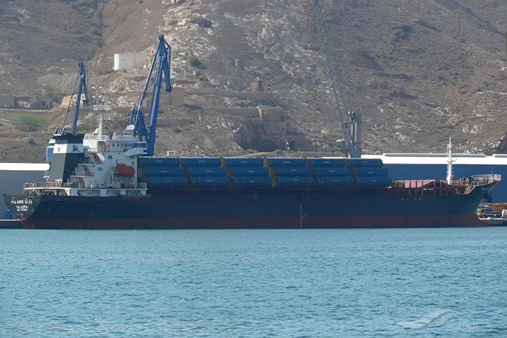 В Черном море дрон атаковал судно с 15 азербайджанскими моряками на борту