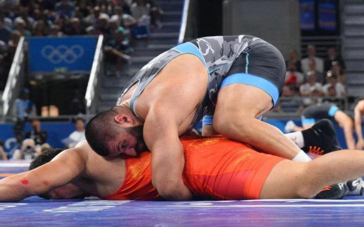 Азербайджанский борец вышел в финал чемпионата мира