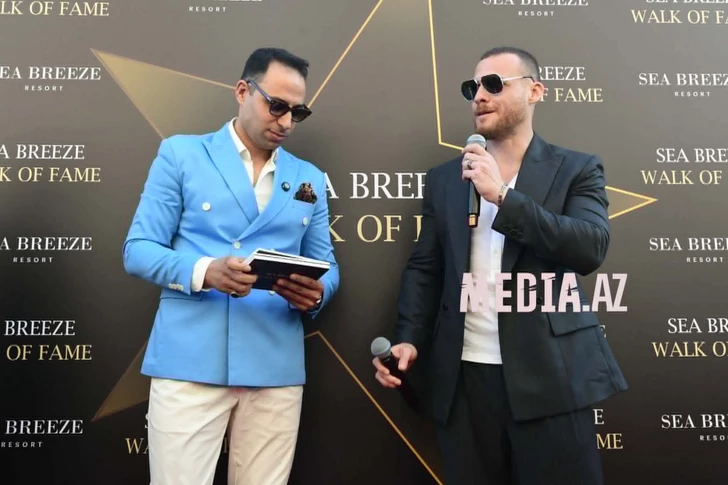 Media.az - Новости Азербайджана - Керем Бюрсин получил именную звезду на Sea Breeze Walk of Fame