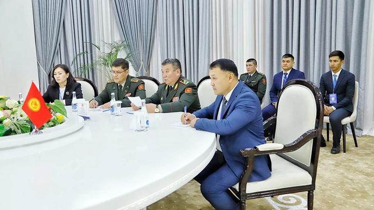 Media.az - Новости Азербайджана - Министры обороны Азербайджана и Кыргызстана обсудили двустороннее военное сотрудничество