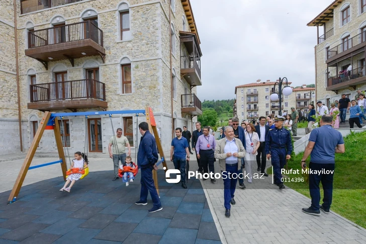 Media.az - Новости Азербайджана - Аккредитованные в Азербайджане дипломаты возвращаются из Агдама в Баку на скоростном поезде