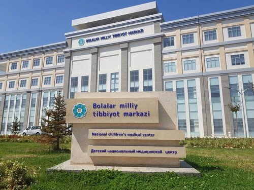 Представители азербайджанских СМИ посетили ведущий детский медцентр Узбекистана