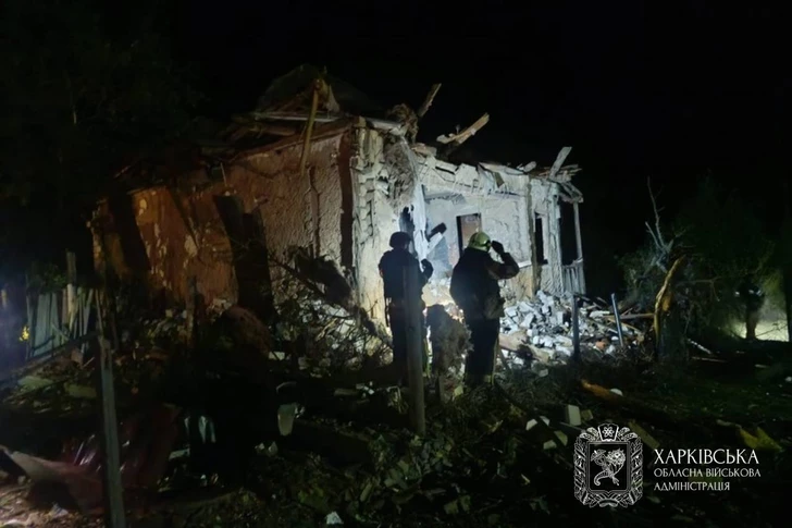 Удар авиабомбой по Харьковской области Украины - пострадали трое, разрушены жилые дома