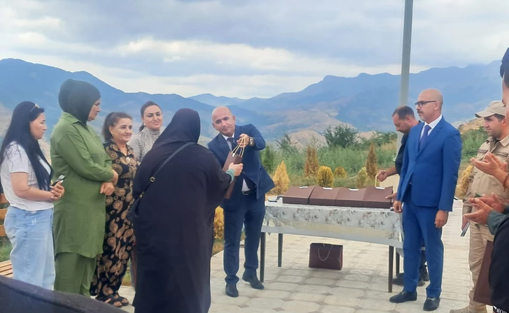 Media.az - Новости Азербайджана - Семьям, переселившимся сегодня в Ходжавендский и Шушинский районы, вручены ключи от новых домов